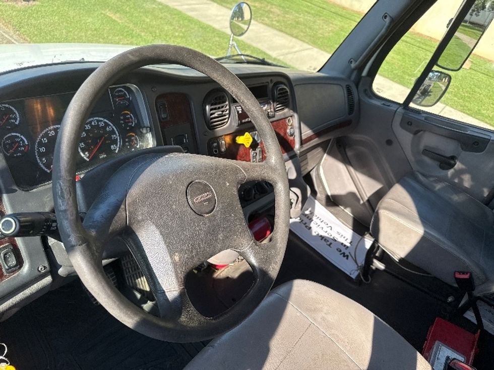 Cab and Chassis Truck-Light and Medium Duty Trucks-Freightliner-2019-M2-Homewood-AL-345,470\n\t\tmiles-$ 19,250 - Image 13