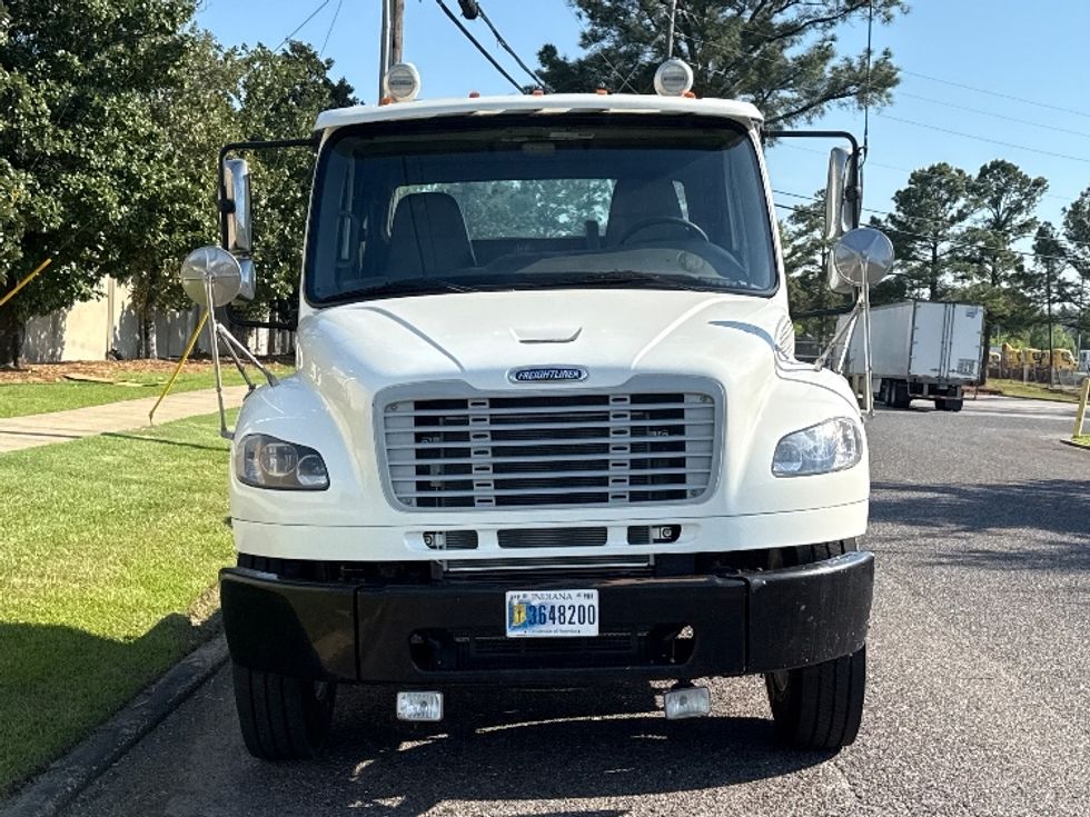 Cab and Chassis Truck-Light and Medium Duty Trucks-Freightliner-2019-M2-Homewood-AL-345,470\n\t\tmiles-$ 19,250 - Image 2