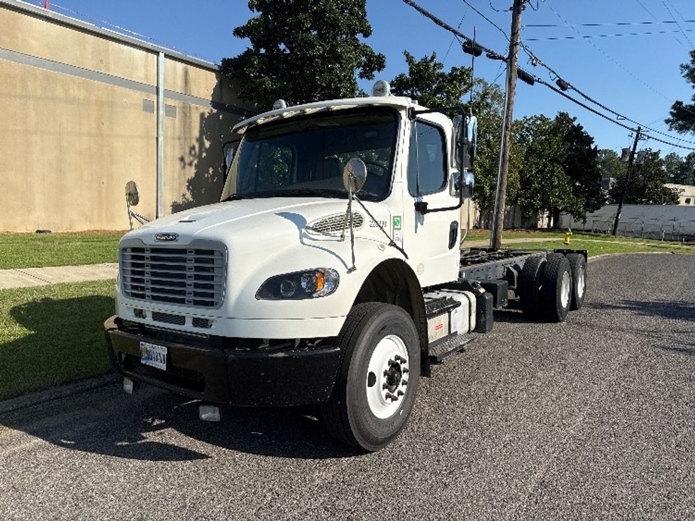 Cab and Chassis Truck-Light and Medium Duty Trucks-Freightliner-2019-M2-Homewood-AL-345,470\n\t\tmiles-$ 19,250 - Image 3