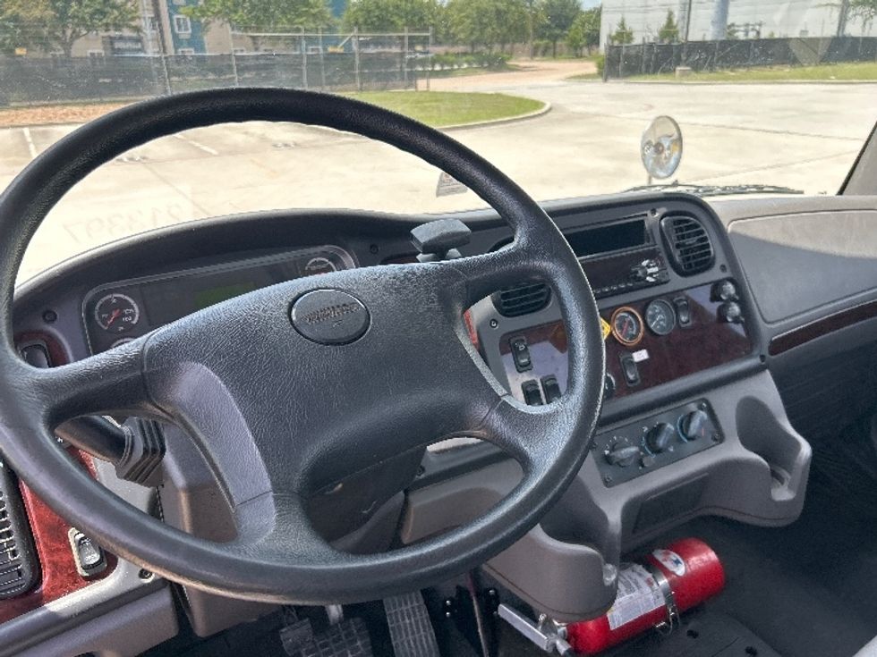 Cab and Chassis Truck-Light and Medium Duty Trucks-Freightliner-2019-M2-Houston-TX-127,558\n\t\tmiles-$ 42,750 - Image 13