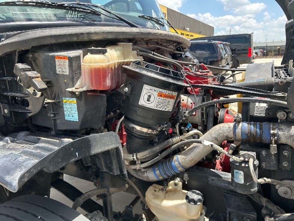 Cab and Chassis Truck-Light and Medium Duty Trucks-Freightliner-2019-M2-Houston-TX-127,558\n\t\tmiles-$ 42,750 - Image 18