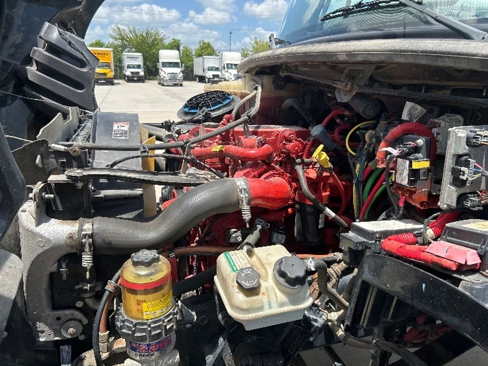 Cab and Chassis Truck-Light and Medium Duty Trucks-Freightliner-2019-M2-Houston-TX-127,558\n\t\tmiles-$ 42,750 - Image 19
