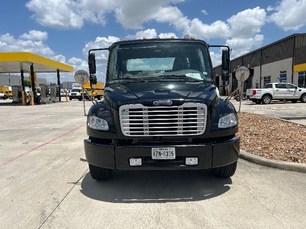 Cab and Chassis Truck-Light and Medium Duty Trucks-Freightliner-2019-M2-Houston-TX-127,558\n\t\tmiles-$ 42,750 - Image 2