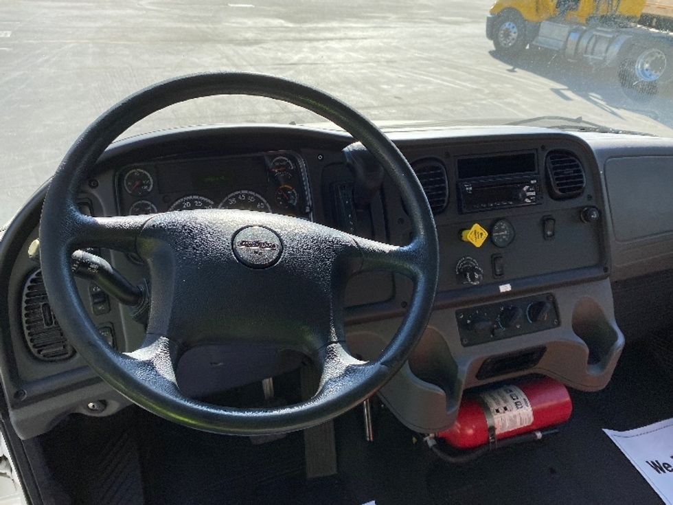 Cab and Chassis Truck-Light and Medium Duty Trucks-Freightliner-2019-M2-Ladson-SC-29,577\n\t\tmiles-$ 54,250 - Image 11