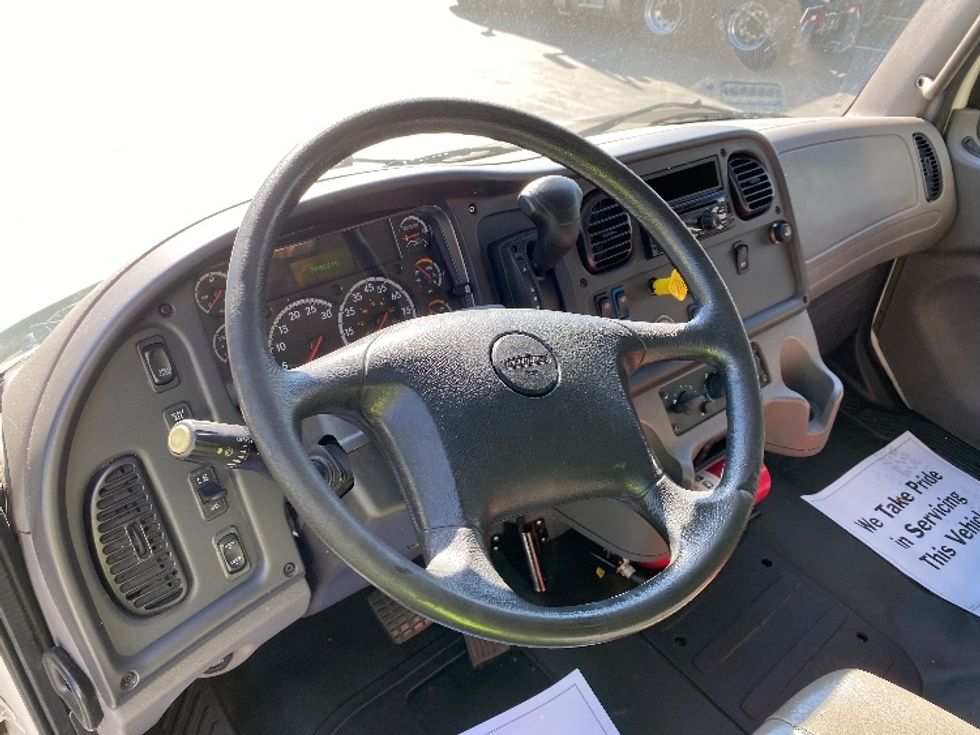 Cab and Chassis Truck-Light and Medium Duty Trucks-Freightliner-2019-M2-Ladson-SC-29,577\n\t\tmiles-$ 54,250 - Image 14