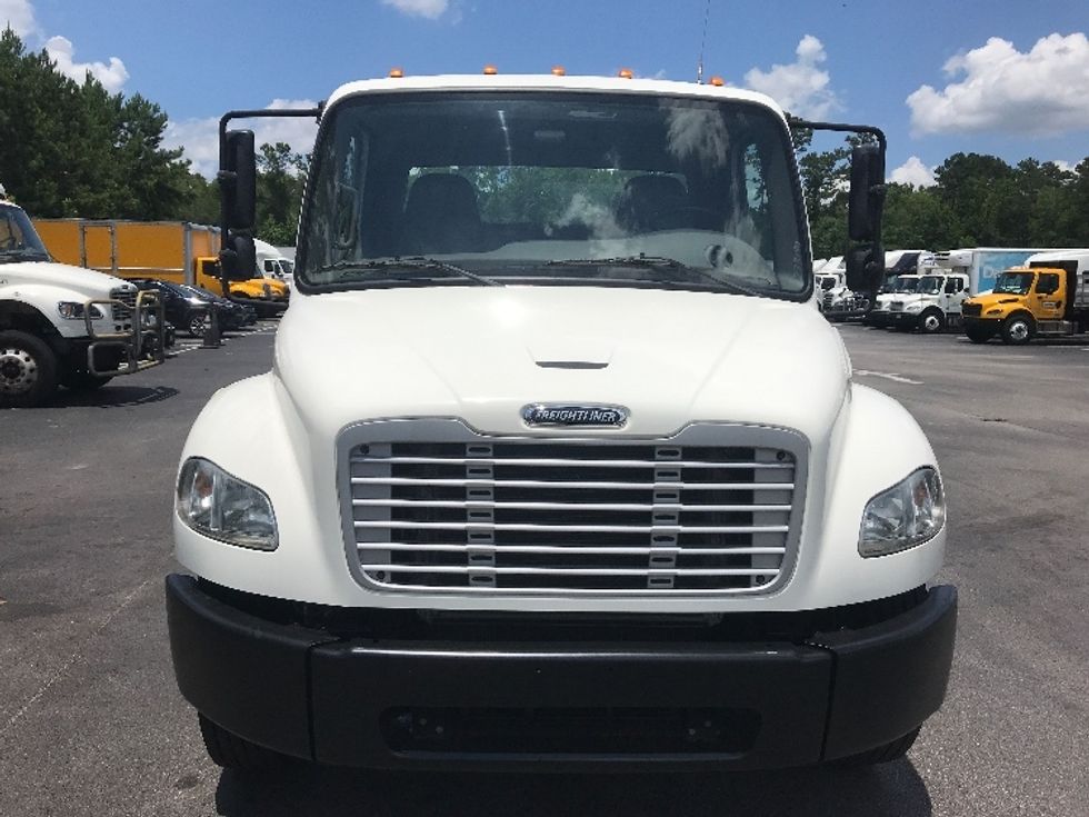 Cab and Chassis Truck-Light and Medium Duty Trucks-Freightliner-2019-M2-Ladson-SC-29,577\n\t\tmiles-$ 54,250 - Image 2