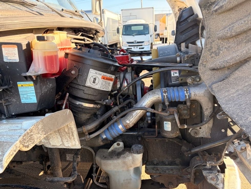 Cab and Chassis Truck-Light and Medium Duty Trucks-Freightliner-2019-M2-Londonderry-NH-154,460\n\t\tmiles-$ 37,000 - Image 15