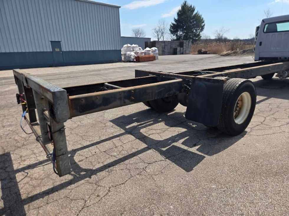 Cab and Chassis Truck-Light and Medium Duty Trucks-Freightliner-2019-M2-Middlefield-OH-101,808\n\t\tmiles-$ 43,750 - Image 4