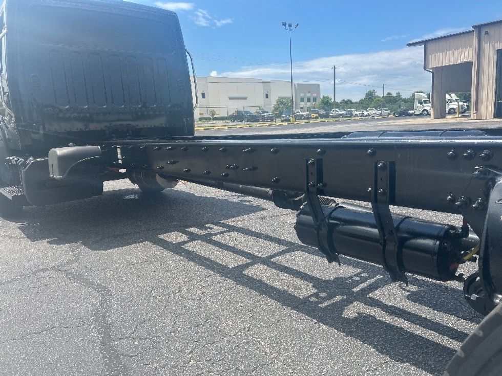 Cab and Chassis Truck-Light and Medium Duty Trucks-Freightliner-2019-M2-Nashville (Mount Juliet)-TN-99,566\n\t\tmiles-$ 47,250 - Image 5