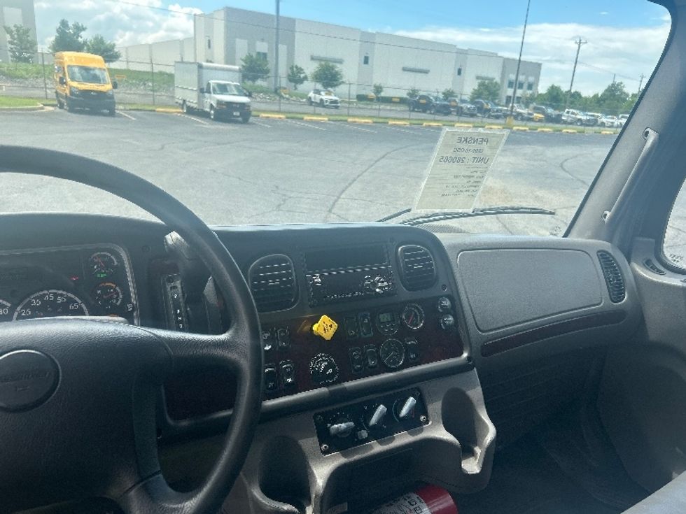 Cab and Chassis Truck-Light and Medium Duty Trucks-Freightliner-2019-M2-Nashville (Mount Juliet)-TN-99,566\n\t\tmiles-$ 47,250 - Image 14