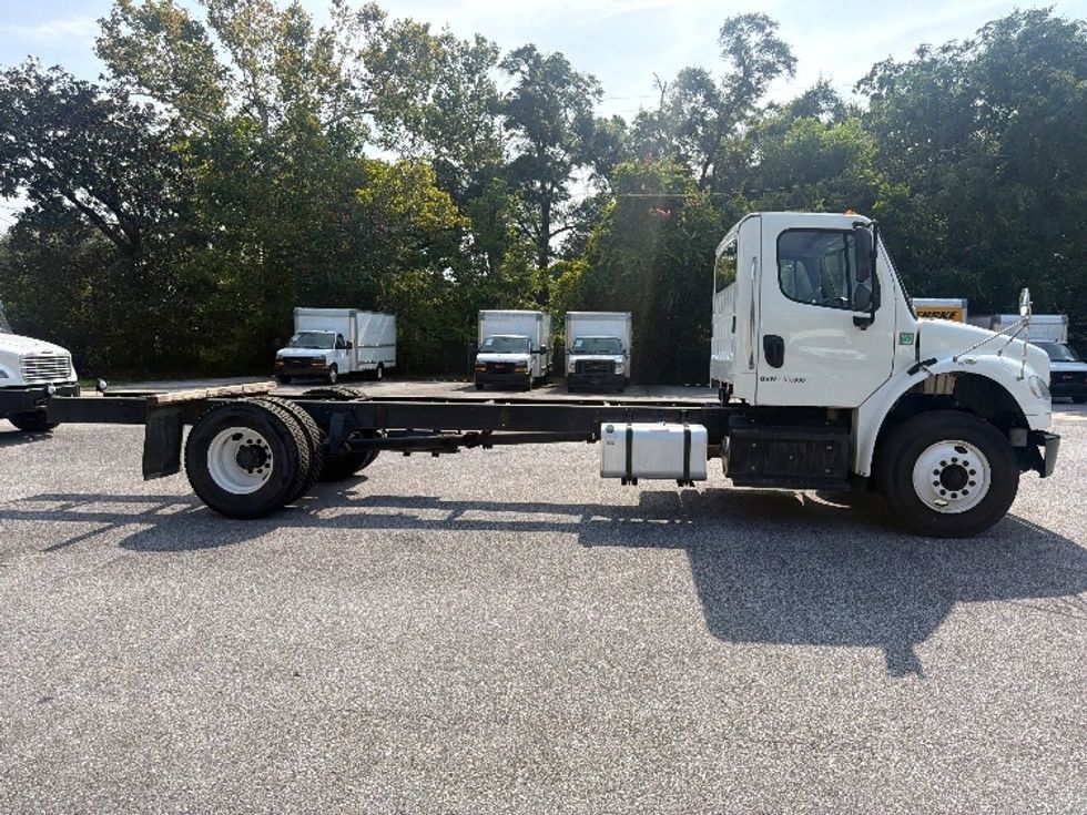 Cab and Chassis Truck-Light and Medium Duty Trucks-Freightliner-2019-M2-Pensacola-FL-278,855\n\t\tmiles-$ 25,000 - Image 15