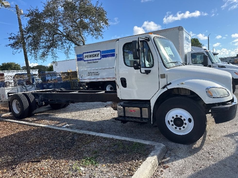 Cab and Chassis Truck-Light and Medium Duty Trucks-Freightliner-2019-M2-Pompano Beach-FL-319,321\n\t\tmiles-$ 20,500 - Image 12
