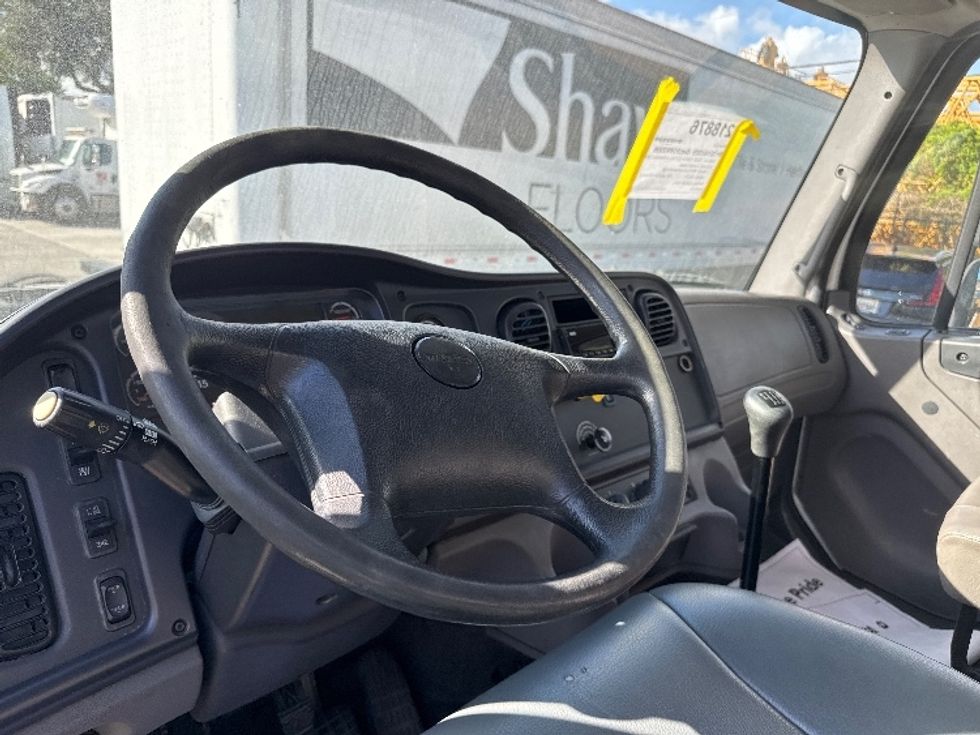Cab and Chassis Truck-Light and Medium Duty Trucks-Freightliner-2019-M2-Pompano Beach-FL-319,321\n\t\tmiles-$ 20,500 - Image 14