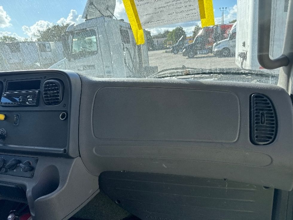 Cab and Chassis Truck-Light and Medium Duty Trucks-Freightliner-2019-M2-Pompano Beach-FL-319,321\n\t\tmiles-$ 20,500 - Image 18