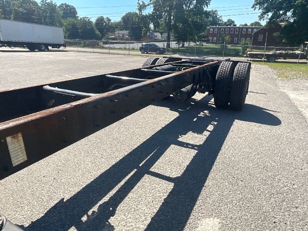 Cab and Chassis Truck-Light and Medium Duty Trucks-Freightliner-2019-M2-Prince George-VA-181,505\n\t\tmiles-$ 39,250 - Image 5