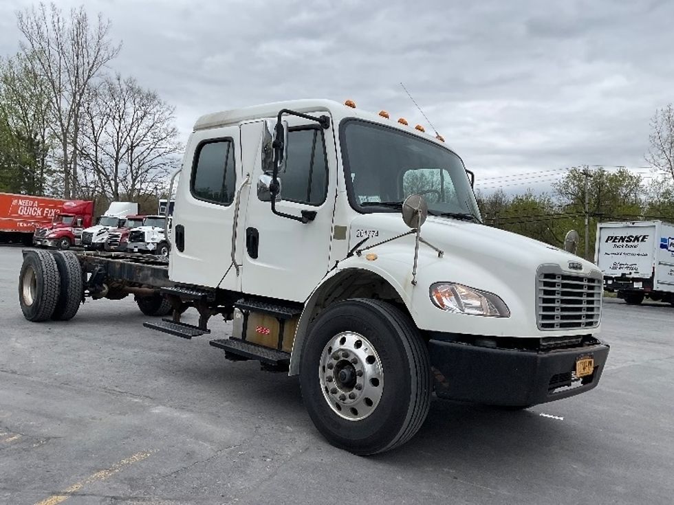 Cab and Chassis Truck-Light and Medium Duty Trucks-Freightliner-2019-M2-Whitesboro-NY-421,880\n\t\tmiles-$ 23,000 - Image 1