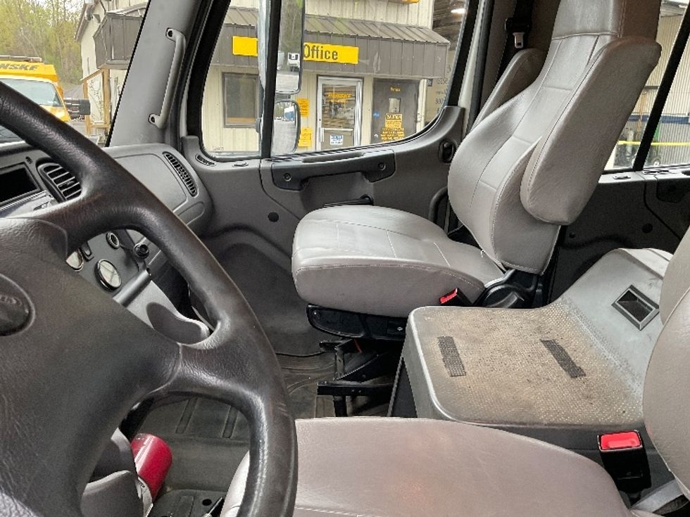 Cab and Chassis Truck-Light and Medium Duty Trucks-Freightliner-2019-M2-Whitesboro-NY-421,880\n\t\tmiles-$ 23,000 - Image 19