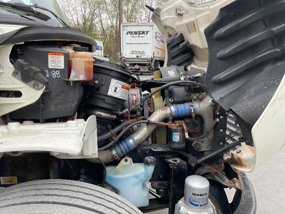 Cab and Chassis Truck-Light and Medium Duty Trucks-Freightliner-2019-M2-Whitesboro-NY-421,880\n\t\tmiles-$ 23,000 - Image 24
