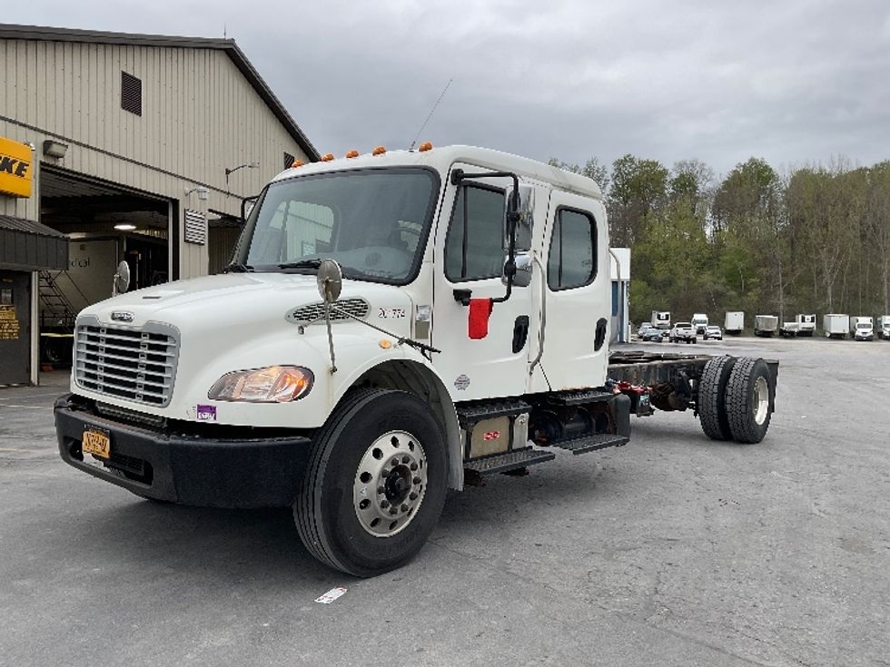 Cab and Chassis Truck-Light and Medium Duty Trucks-Freightliner-2019-M2-Whitesboro-NY-421,880\n\t\tmiles-$ 23,000 - Image 3