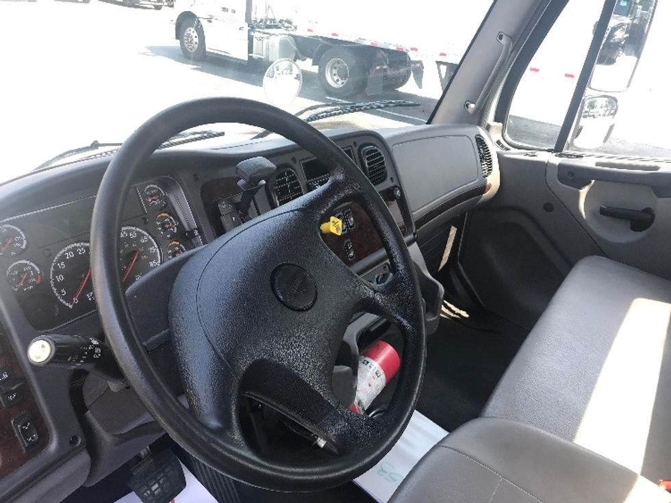 Cab and Chassis Truck-Light and Medium Duty Trucks-Freightliner-2020-M2-Charlotte-NC-224,321\n\t\tmiles-$ 31,000 - Image 13