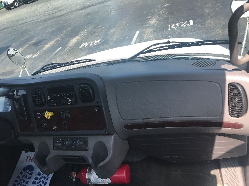 Cab and Chassis Truck-Light and Medium Duty Trucks-Freightliner-2020-M2-Charlotte-NC-224,321\n\t\tmiles-$ 31,000 - Image 17