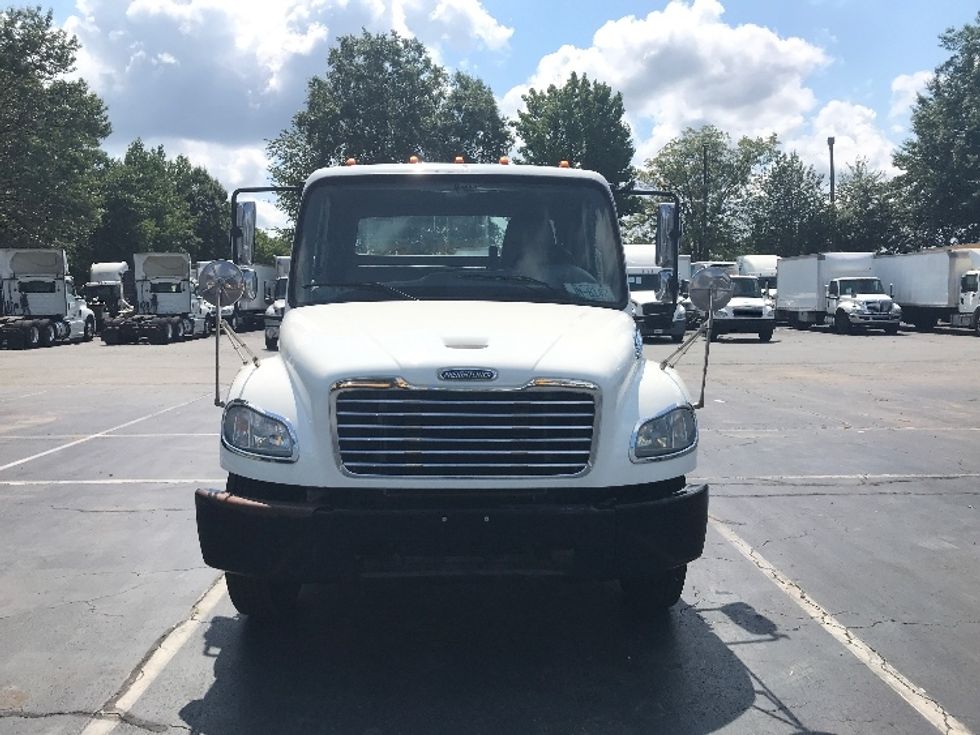 Cab and Chassis Truck-Light and Medium Duty Trucks-Freightliner-2020-M2-Charlotte-NC-296,340\n\t\tmiles-$ 23,750 - Image 2