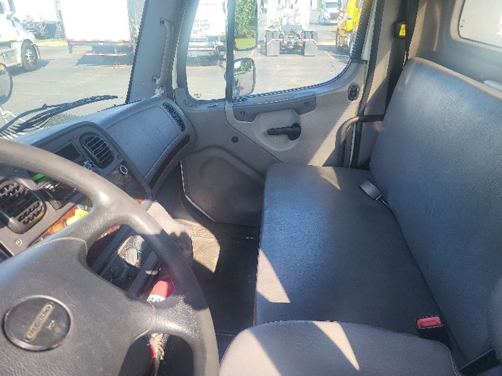 Cab and Chassis Truck-Light and Medium Duty Trucks-Freightliner-2020-M2-Charlotte-NC-304,830\n\t\tmiles-$ 23,750 - Image 15