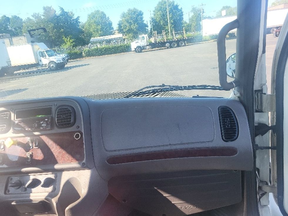 Cab and Chassis Truck-Light and Medium Duty Trucks-Freightliner-2020-M2-Charlotte-NC-304,830\n\t\tmiles-$ 23,750 - Image 17