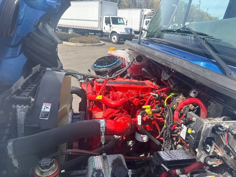 Cab and Chassis Truck-Light and Medium Duty Trucks-Freightliner-2020-M2-Everett-WA-153,367\n\t\tmiles-$ 45,000 - Image 17