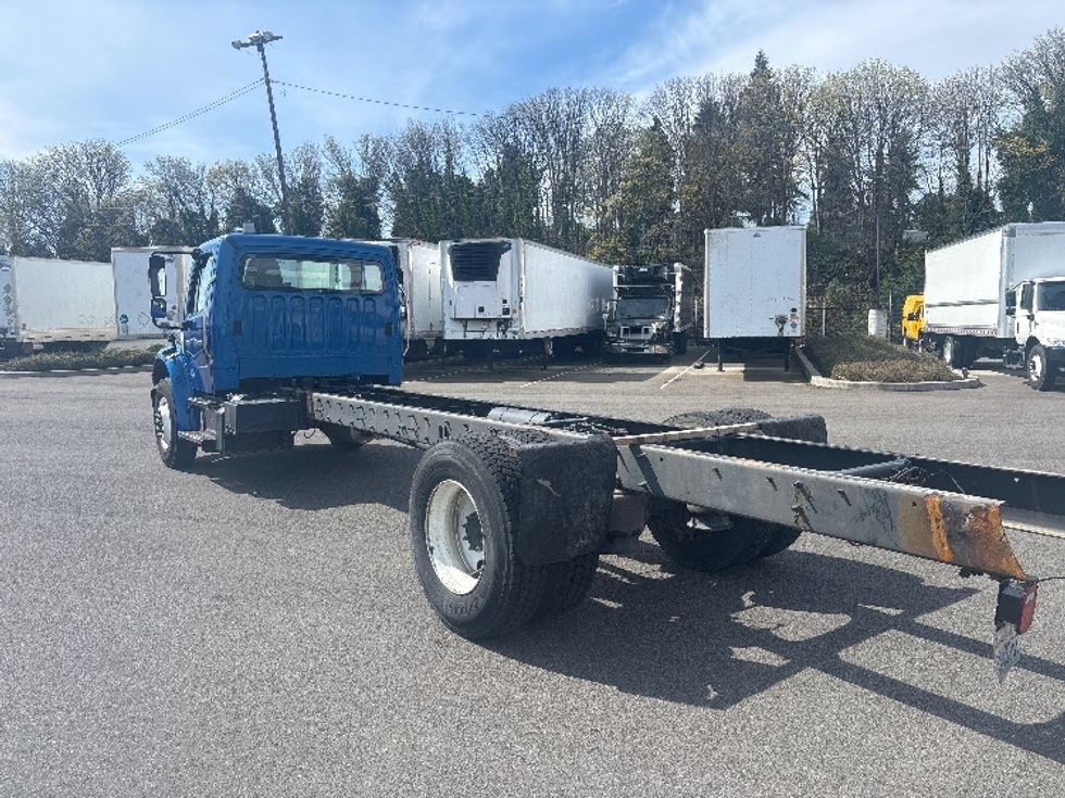 Cab and Chassis Truck-Light and Medium Duty Trucks-Freightliner-2020-M2-Everett-WA-153,367\n\t\tmiles-$ 45,000 - Image 5