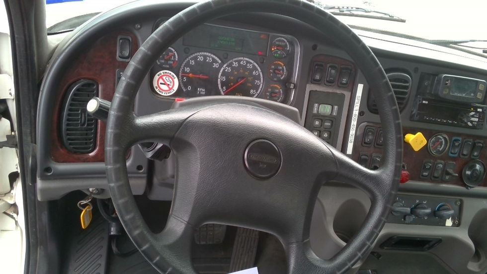 Cab and Chassis Truck-Light and Medium Duty Trucks-Freightliner-2020-M2-Forest Park-GA-174,563\n\t\tmiles-$ 39,250 - Image 13