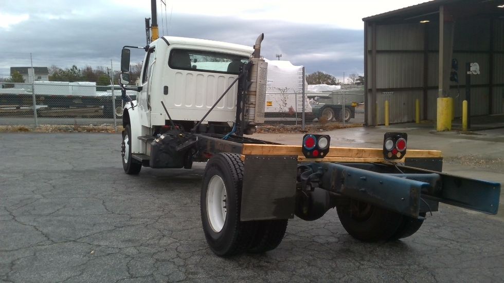 Cab and Chassis Truck-Light and Medium Duty Trucks-Freightliner-2020-M2-Forest Park-GA-174,563\n\t\tmiles-$ 39,250 - Image 6