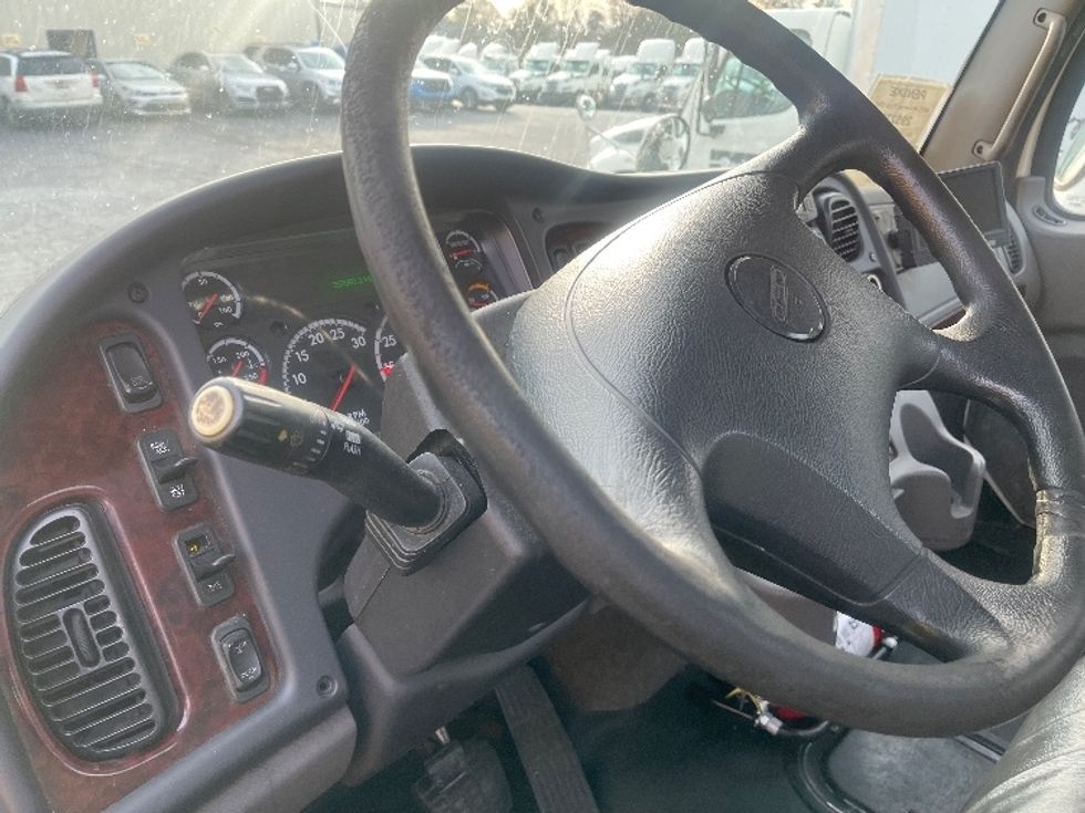 Cab and Chassis Truck-Light and Medium Duty Trucks-Freightliner-2020-M2-Forest Park-GA-253,316\n\t\tmiles-$ 25,750 - Image 23