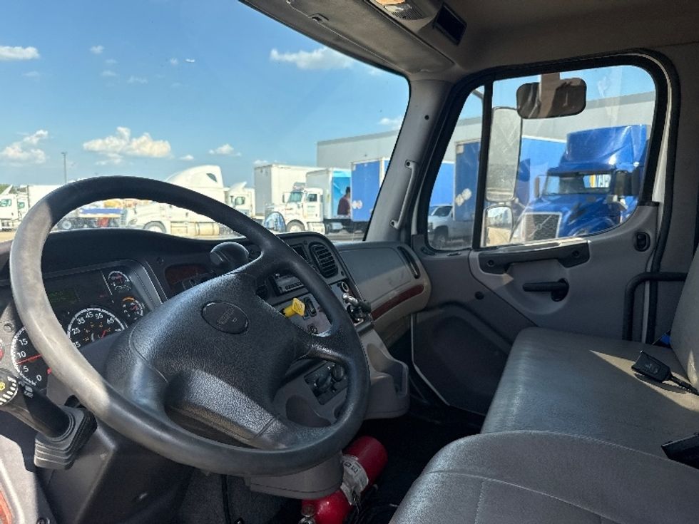 Cab and Chassis Truck-Light and Medium Duty Trucks-Freightliner-2020-M2-Grand Prairie-TX-264,999\n\t\tmiles-$ 23,000 - Image 17