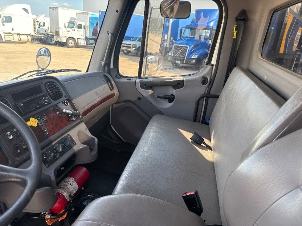 Cab and Chassis Truck-Light and Medium Duty Trucks-Freightliner-2020-M2-Grand Prairie-TX-264,999\n\t\tmiles-$ 23,000 - Image 19