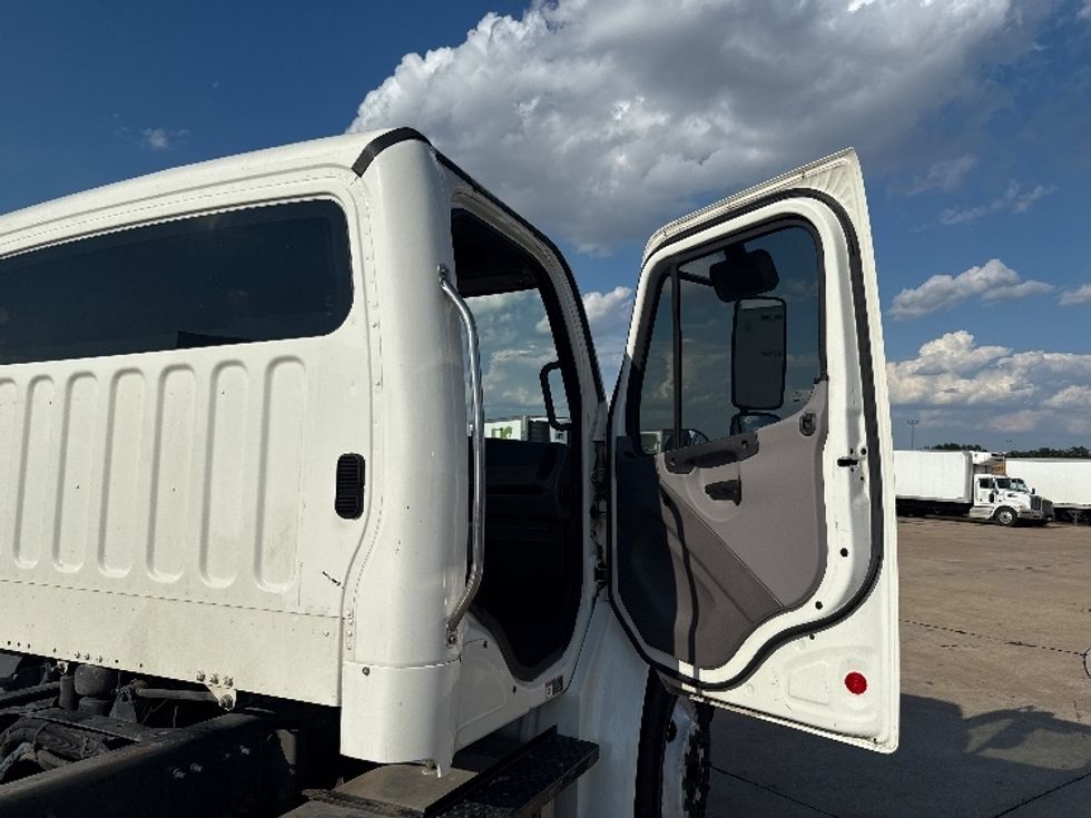 Cab and Chassis Truck-Light and Medium Duty Trucks-Freightliner-2020-M2-Grand Prairie-TX-264,999\n\t\tmiles-$ 23,000 - Image 20