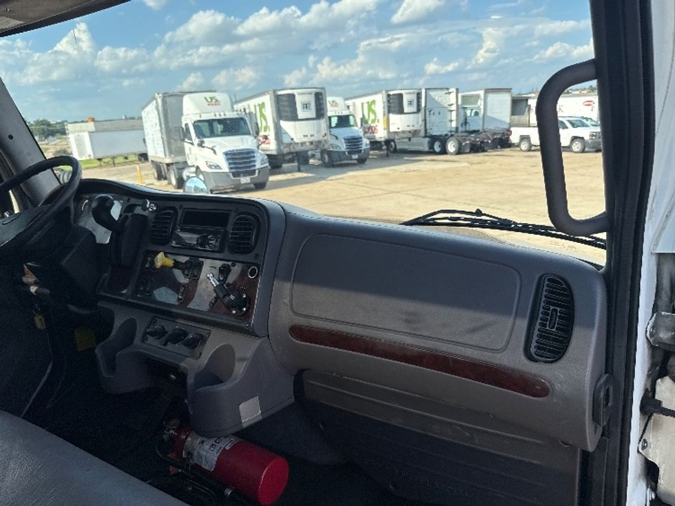 Cab and Chassis Truck-Light and Medium Duty Trucks-Freightliner-2020-M2-Grand Prairie-TX-264,999\n\t\tmiles-$ 23,000 - Image 21