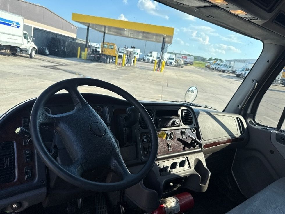 Cab and Chassis Truck-Light and Medium Duty Trucks-Freightliner-2020-M2-Grand Prairie-TX-321,838\n\t\tmiles-$ 23,000 - Image 17