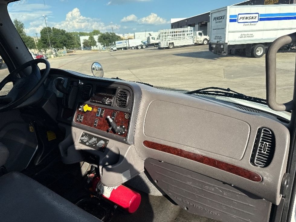 Cab and Chassis Truck-Light and Medium Duty Trucks-Freightliner-2020-M2-Grand Prairie-TX-321,838\n\t\tmiles-$ 23,000 - Image 21
