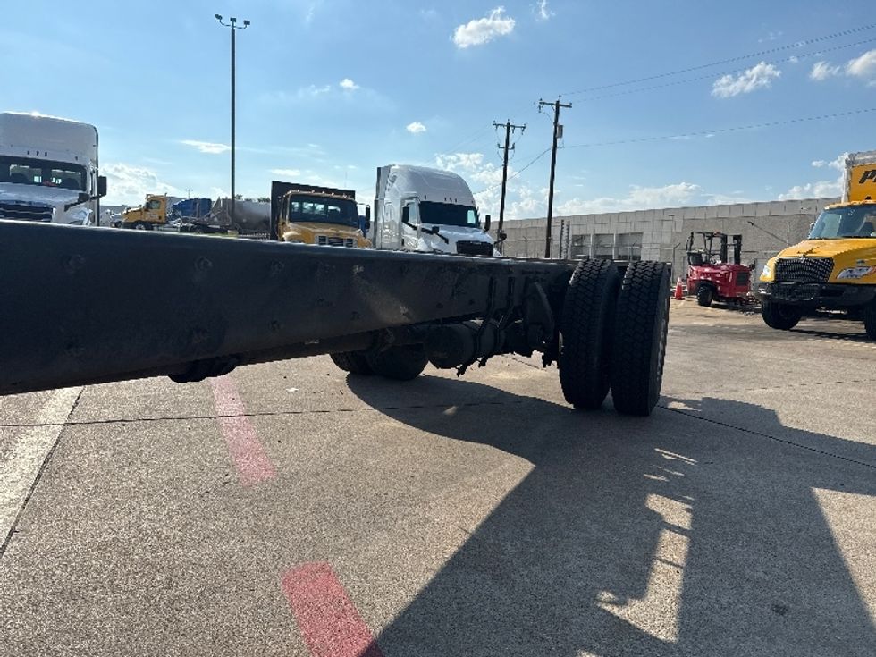 Cab and Chassis Truck-Light and Medium Duty Trucks-Freightliner-2020-M2-Grand Prairie-TX-321,838\n\t\tmiles-$ 23,000 - Image 5