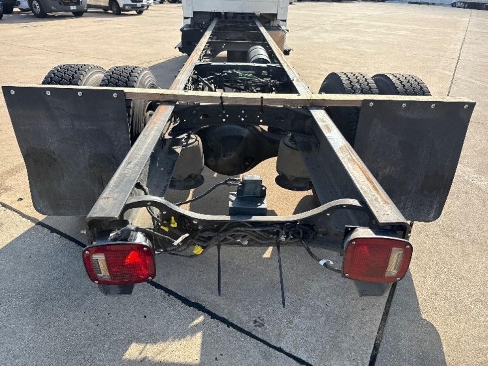 Cab and Chassis Truck-Light and Medium Duty Trucks-Freightliner-2020-M2-Grand Prairie-TX-420,183\n\t\tmiles-$ 23,000 - Image 10