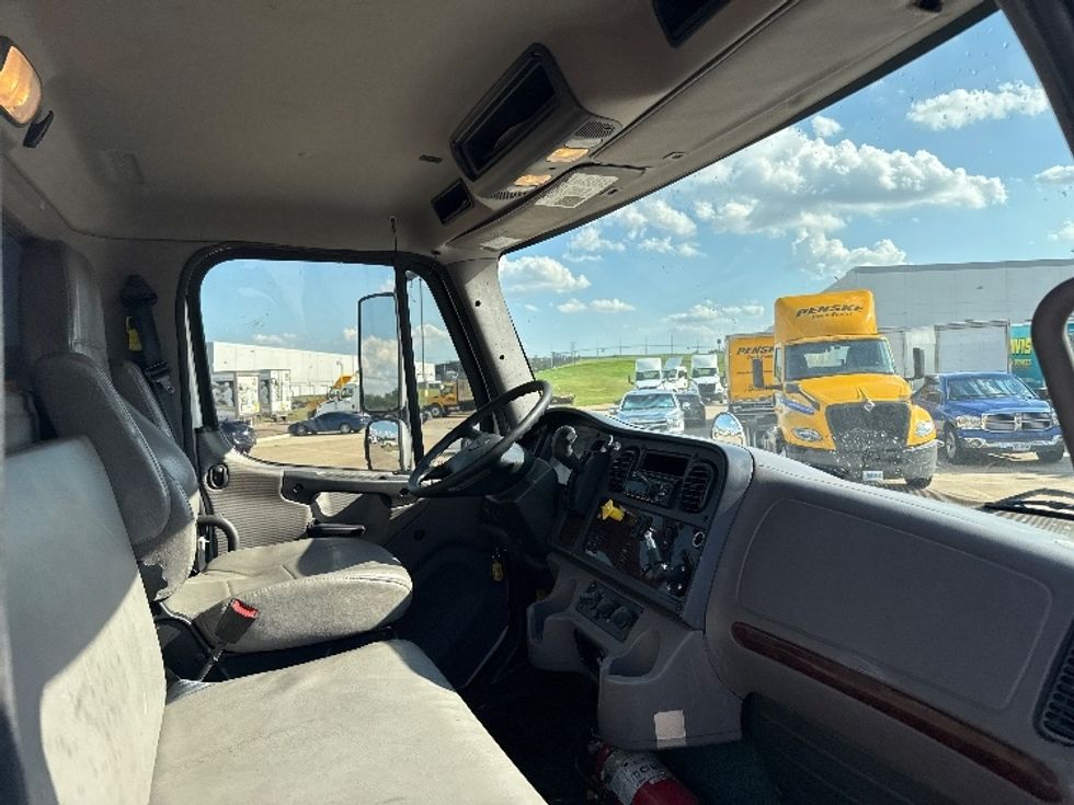 Cab and Chassis Truck-Light and Medium Duty Trucks-Freightliner-2020-M2-Grand Prairie-TX-420,183\n\t\tmiles-$ 23,000 - Image 22