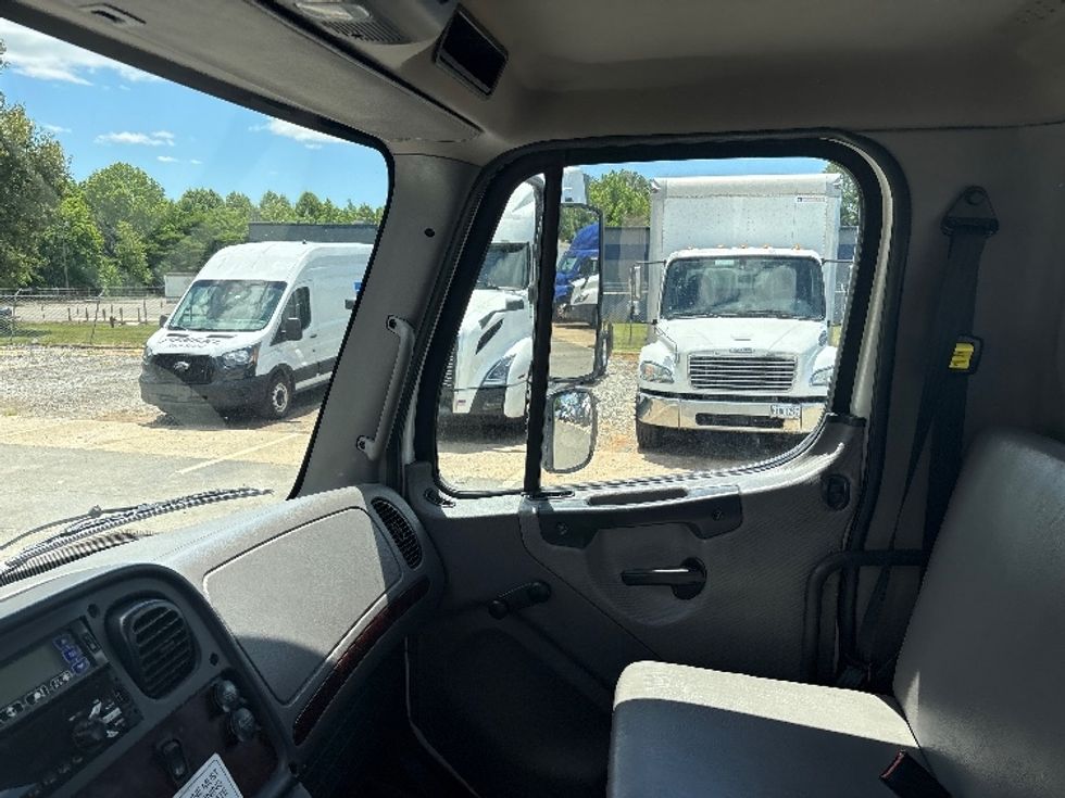 Cab and Chassis Truck-Light and Medium Duty Trucks-Freightliner-2020-M2-Greensboro-NC-143,849\n\t\tmiles-$ 43,250 - Image 14