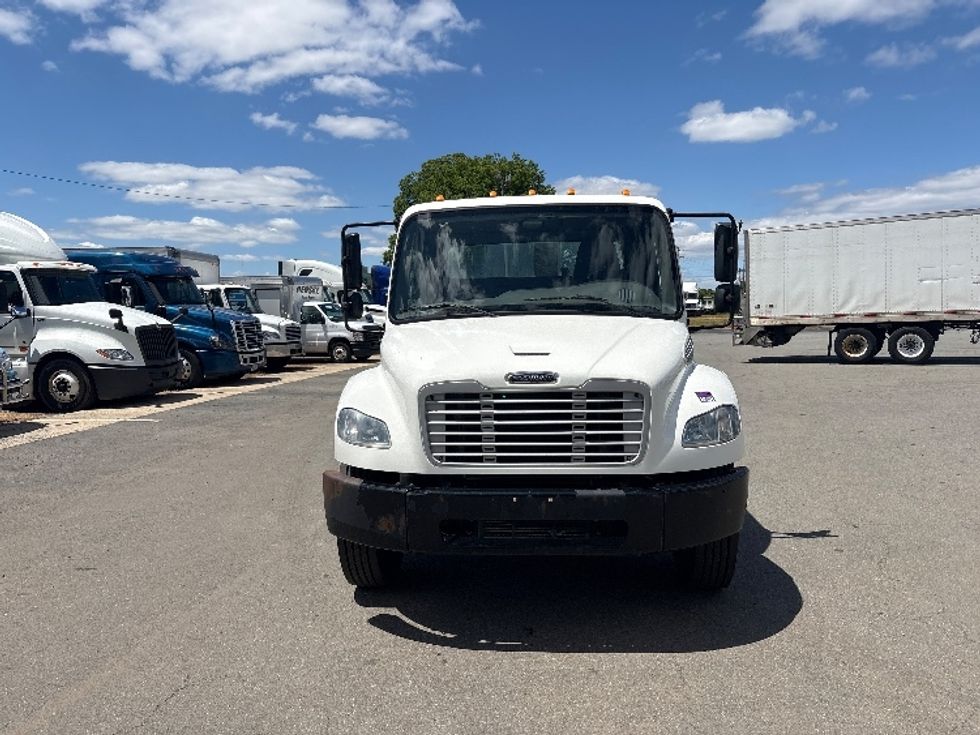 Cab and Chassis Truck-Light and Medium Duty Trucks-Freightliner-2020-M2-Greensboro-NC-143,849\n\t\tmiles-$ 43,250 - Image 2