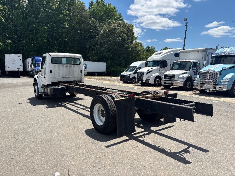 Cab and Chassis Truck-Light and Medium Duty Trucks-Freightliner-2020-M2-Greensboro-NC-143,849\n\t\tmiles-$ 43,250 - Image 6