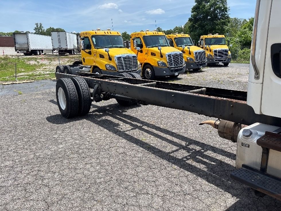Cab and Chassis Truck-Light and Medium Duty Trucks-Freightliner-2020-M2-Martinsville-VA-430,074\n\t\tmiles-$ 24,000 - Image 14