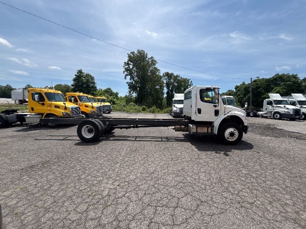 Cab and Chassis Truck-Light and Medium Duty Trucks-Freightliner-2020-M2-Martinsville-VA-430,074\n\t\tmiles-$ 24,000 - Image 15