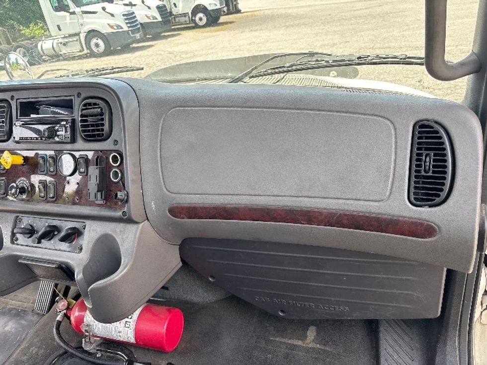 Cab and Chassis Truck-Light and Medium Duty Trucks-Freightliner-2020-M2-Martinsville-VA-430,074\n\t\tmiles-$ 24,000 - Image 21