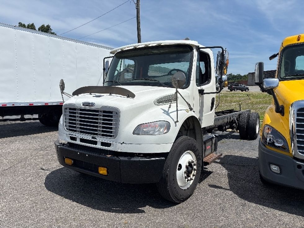 Cab and Chassis Truck-Light and Medium Duty Trucks-Freightliner-2020-M2-Martinsville-VA-430,074\n\t\tmiles-$ 24,000 - Image 3