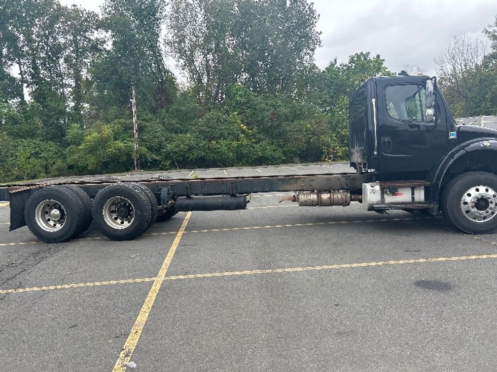 Cab and Chassis Truck-Light and Medium Duty Trucks-Freightliner-2020-M2-Montgomery-NY-170,725\n\t\tmiles-$ 54,000 - Image 15
